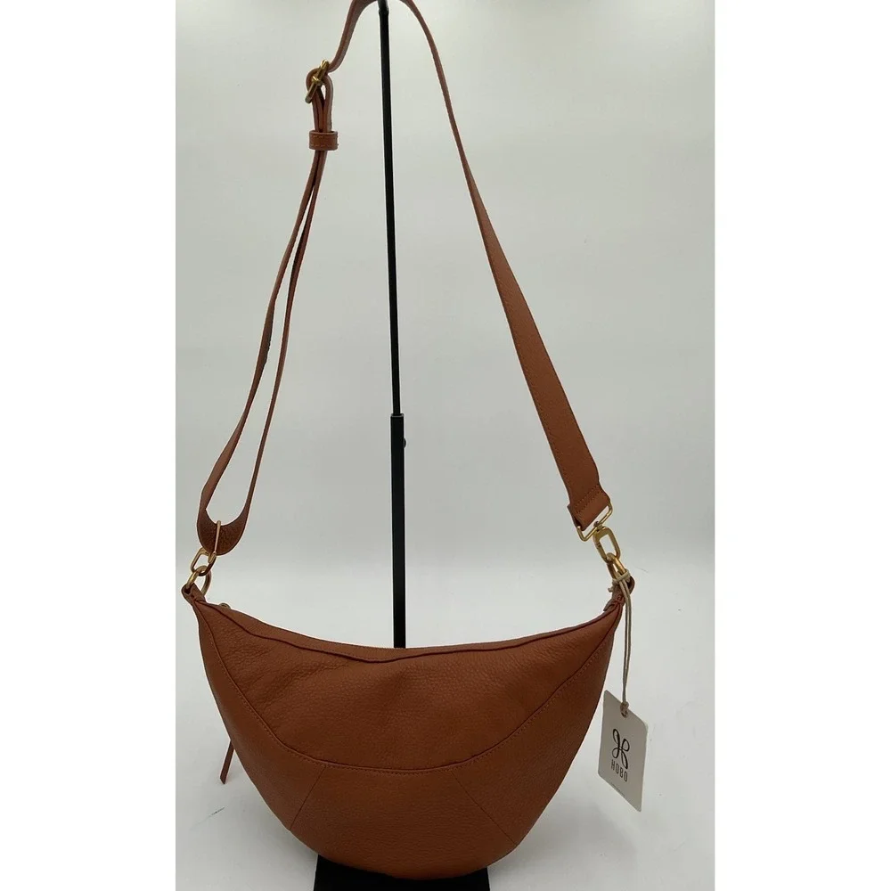 Hobo Carmen Linen Sling Crossbody Bag. Warm Honey Color New with Tags